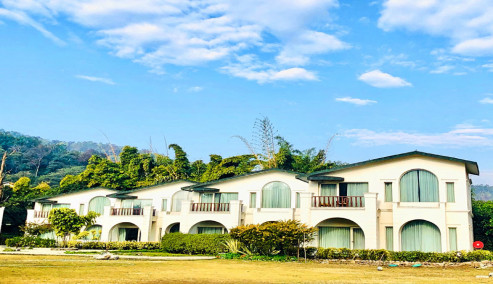 Luxury Riverside villa